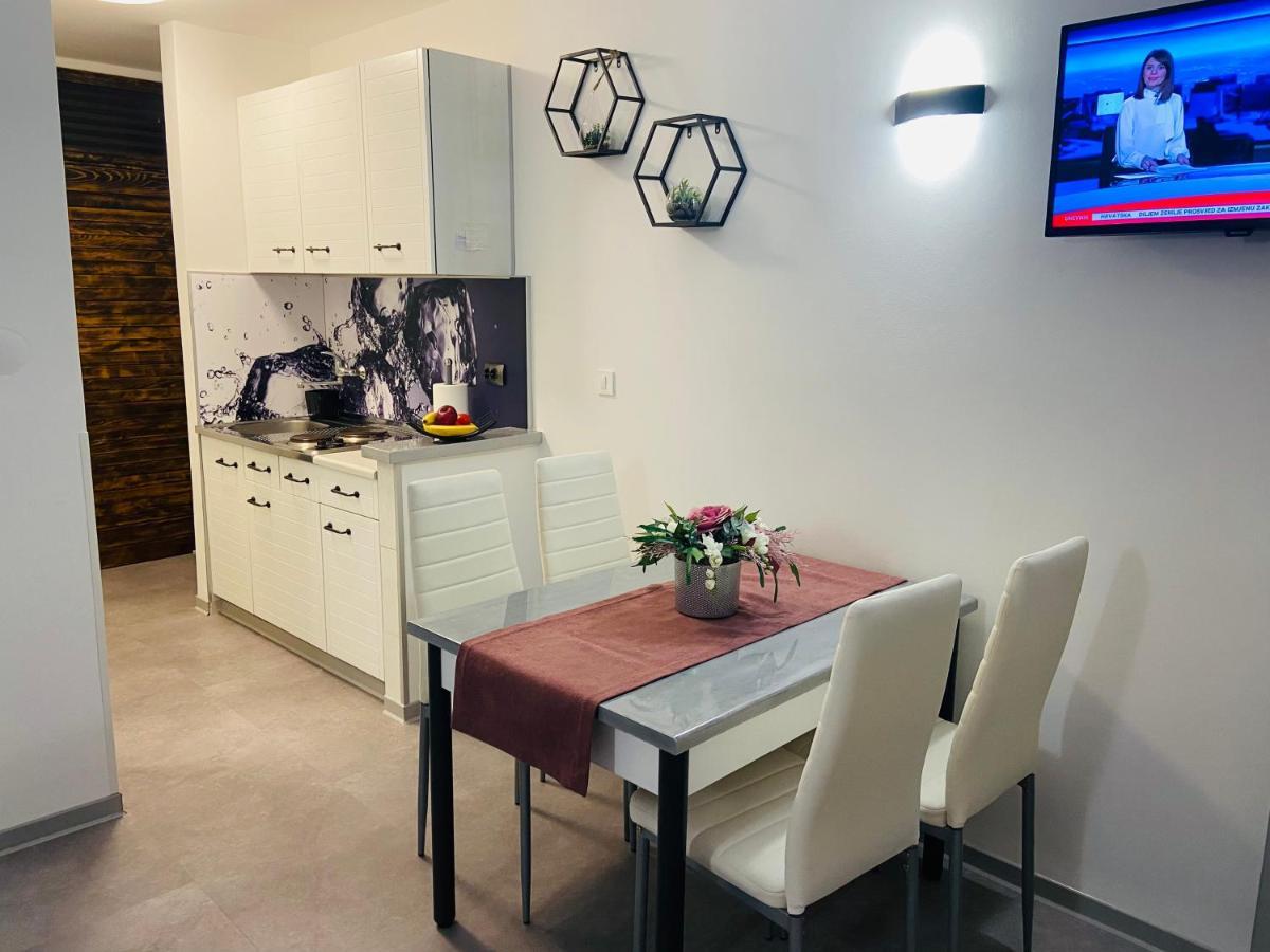 Apartman Stipancic Labin  Exteriör bild